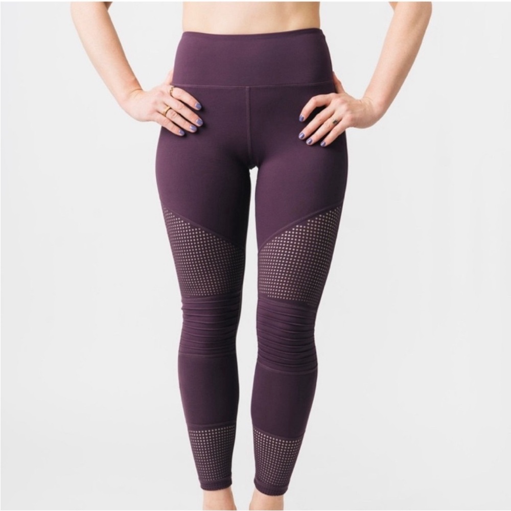 Zyia Blackberry Purple Light n Tight Hi Rise Moto Mesh Leggings Sz 8-10 - Picture 3 of 9